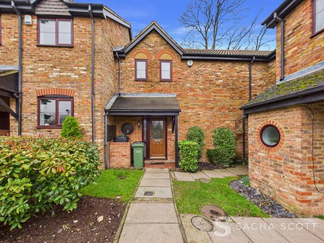 2 bedroom terraced house for sale