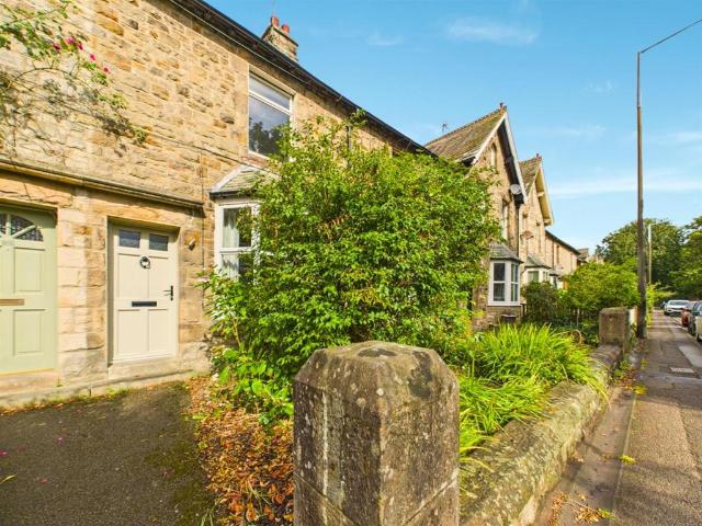 2 bedroom terraced house for sale