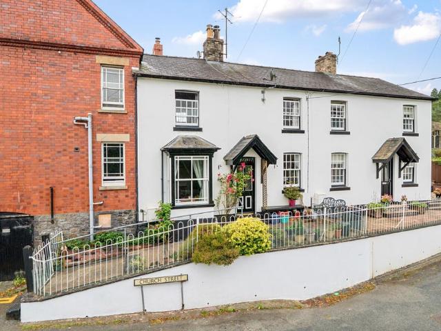 2 bedroom terraced house for sale