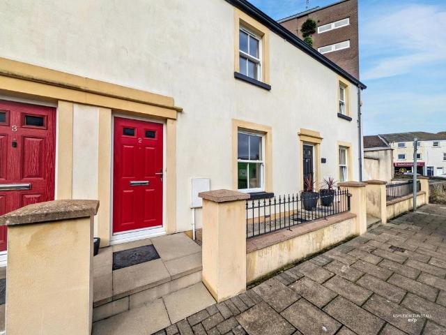 2 bedroom terraced house for sale