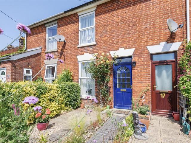 2 bedroom terraced house for sale