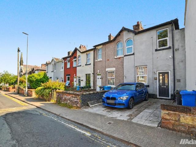2 bedroom terraced house for sale