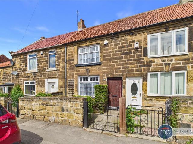 2 bedroom terraced house for sale
