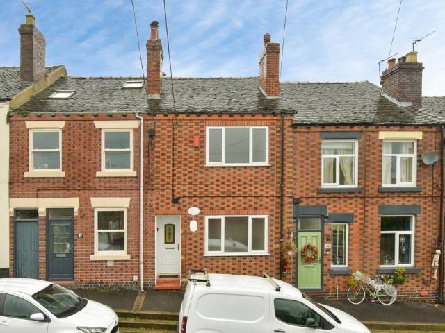 2 bedroom terraced house for sale
