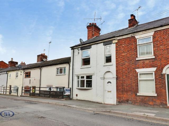 2 bedroom terraced house for sale