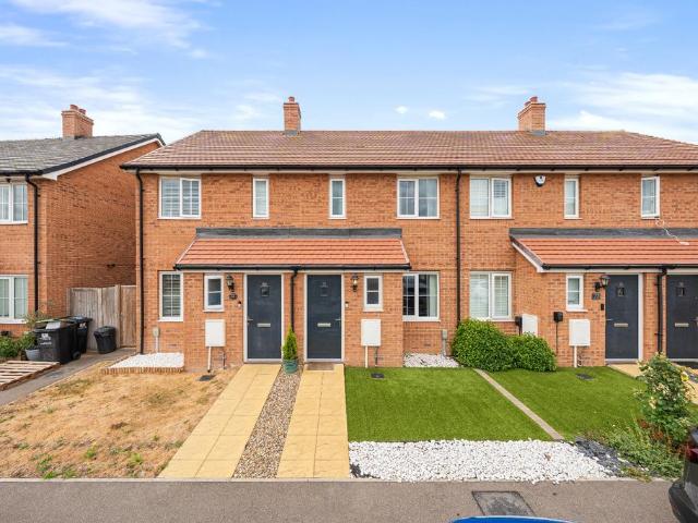 2 bedroom terraced house for sale