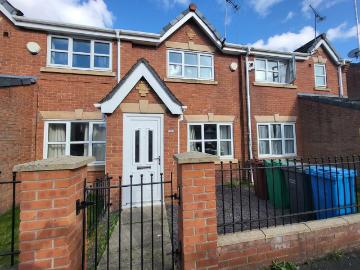 2 bedroom terraced house for sale