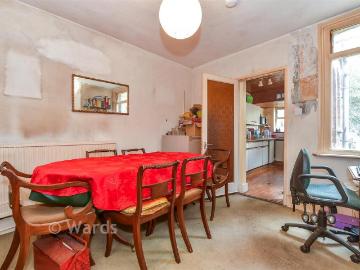 2 bedroom terraced house for sale