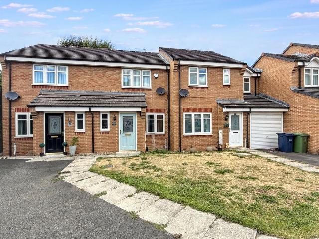 2 bedroom terraced house for sale