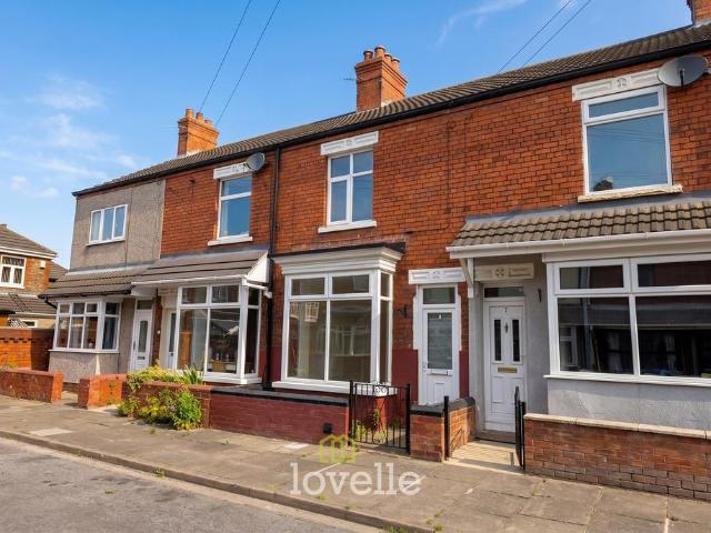 2 bedroom terraced house for sale