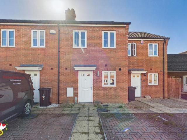 2 bedroom terraced house for sale