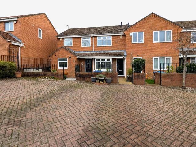 2 bedroom terraced house for sale