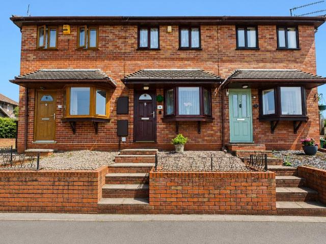 2 bedroom terraced house for sale
