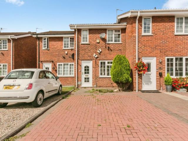 2 bedroom terraced house for sale