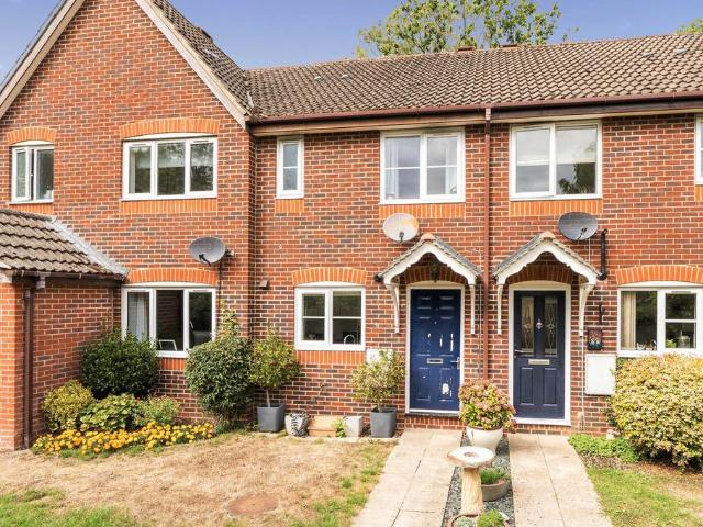 2 bedroom terraced house for sale