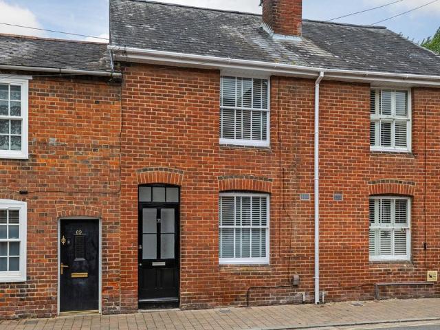 2 bedroom terraced house for sale
