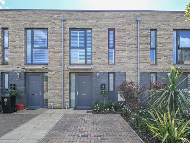 2 bedroom terraced house for sale