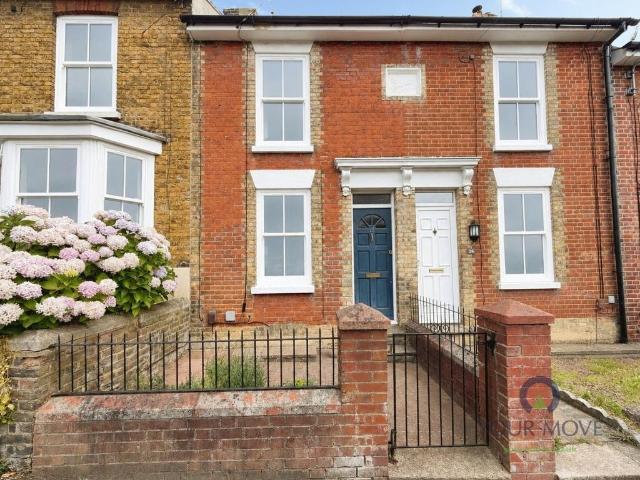 2 bedroom terraced house for sale