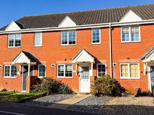 2 bedroom terraced house for sale