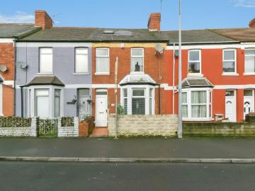 2 bedroom terraced house for sale