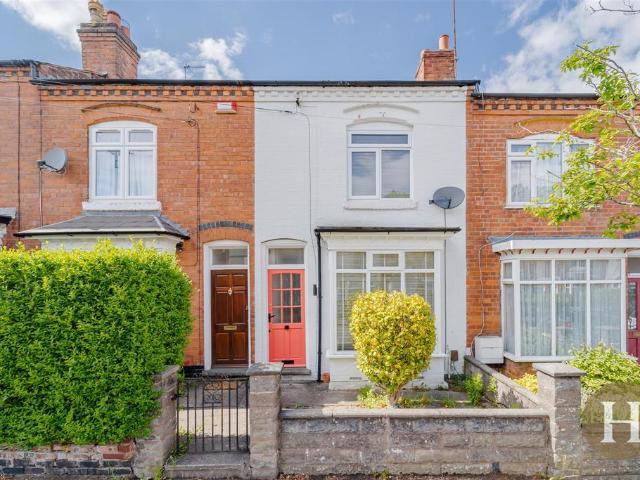 2 bedroom terraced house for sale
