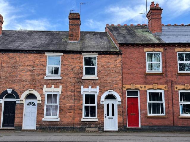 2 bedroom terraced house for sale
