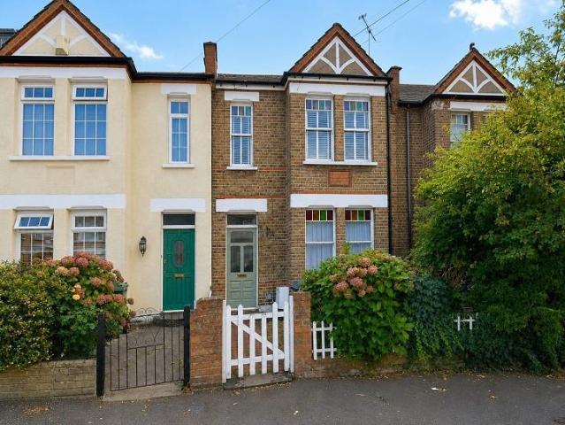 2 bedroom terraced house for sale