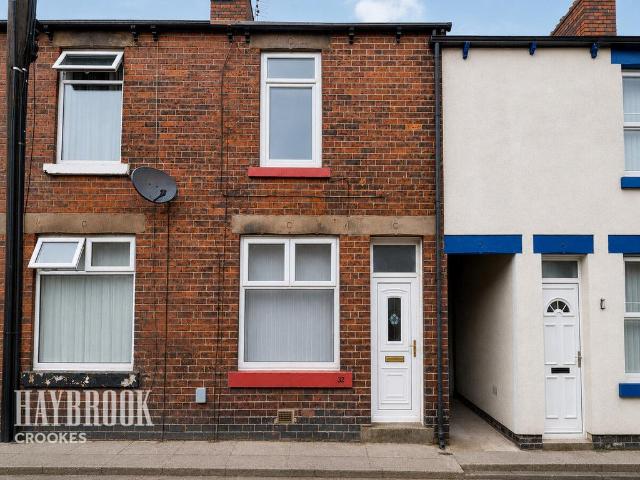 2 bedroom terraced house for sale