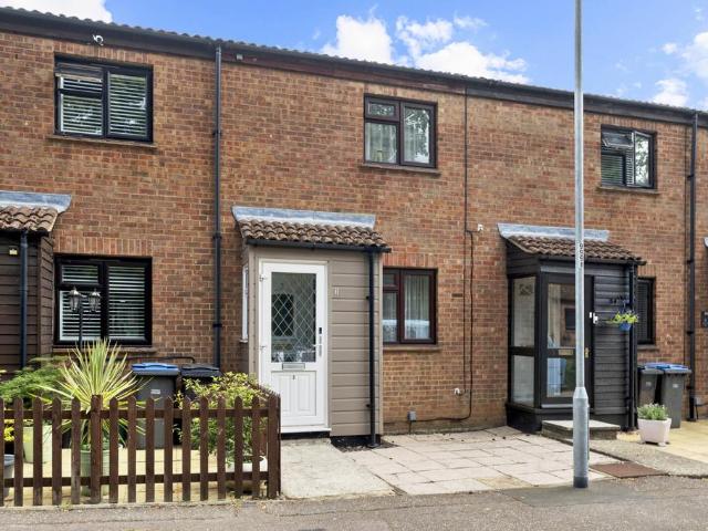 2 bedroom terraced house for sale