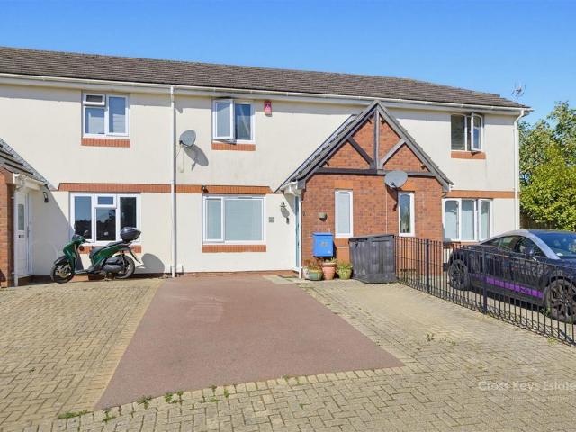 2 bedroom house for sale