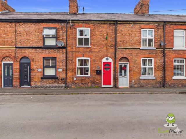 2 bedroom terraced house for sale