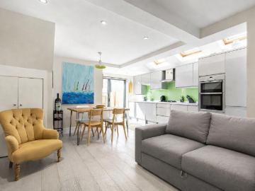 Earlsfield, London, Greater London - Garden