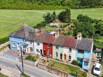 2 bedroom terraced house for sale