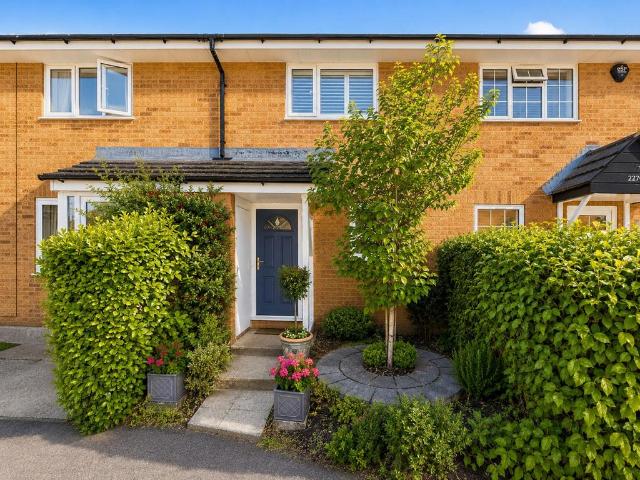 2 bedroom terraced house for sale