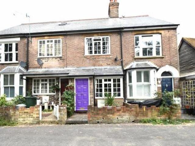 2 Bedroom Terraced House For Sale In Chesham, Buckinghamshire