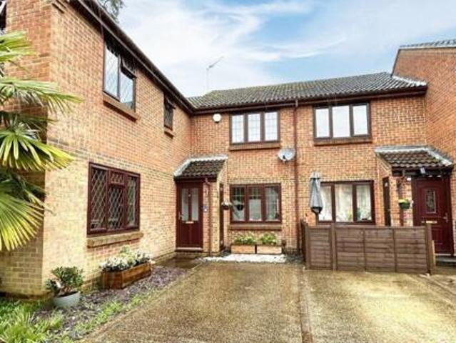 2 Bedroom Terraced House For Sale In Bracknell, Berkshire