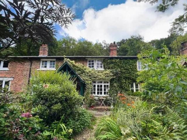 2 Bedroom Terraced House For Sale In Guisborough, North Yorkshire