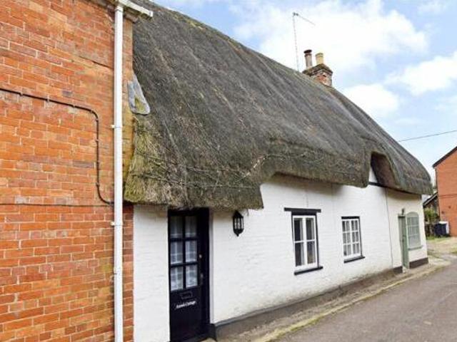 2 Bedroom Terraced House For Sale In Devizes, Wiltshire