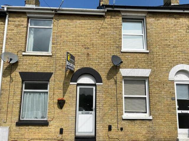 2 Bedroom Terraced House For Sale In East Cowes