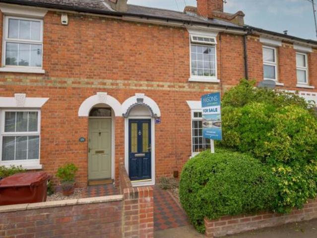 2 bedroom terraced house for sale in Hemdean Road, Caversham, RG4