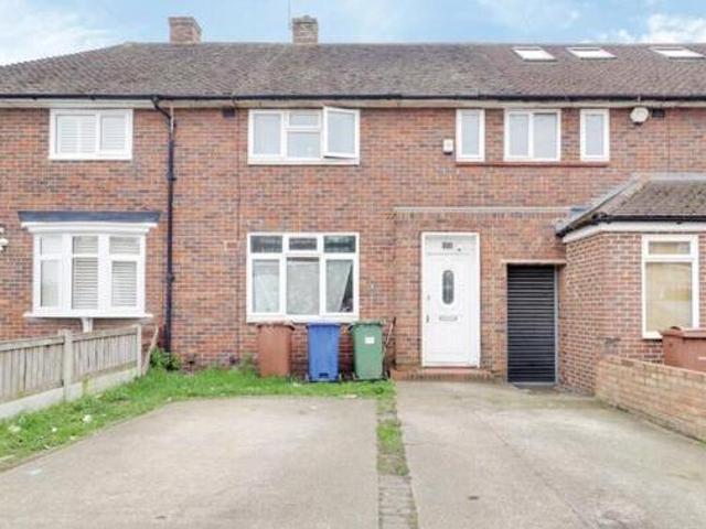 2 Bedroom Terraced House For Sale In South Ockendon