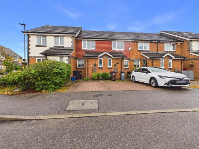 2 bedroom terraced house in Percheron Close, Isleworth, Middlesex, TW7