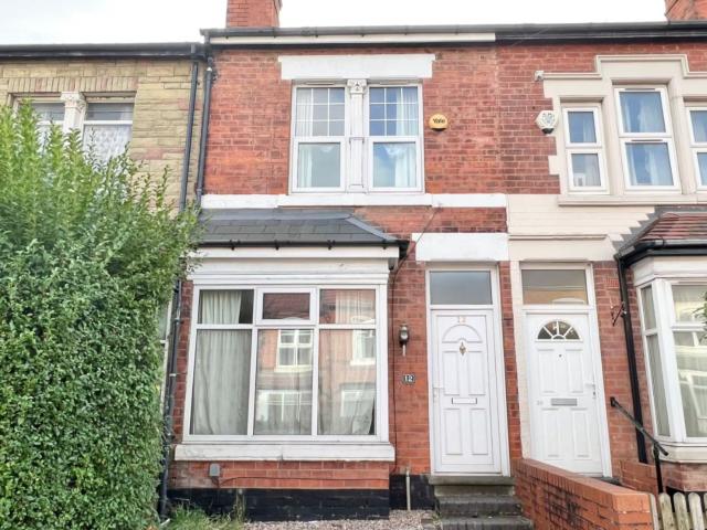 2 bedroom terraced house in Windsor Road, Birmingham, B30 3DD