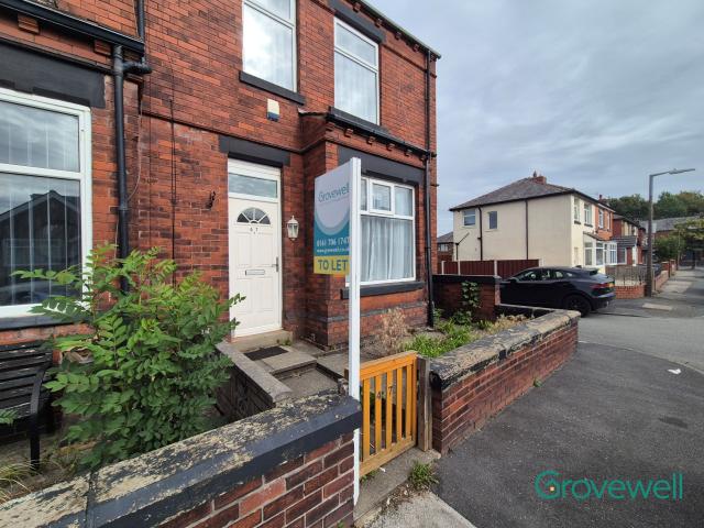 2 bedroom Terraced house to let Mather Street, Kearsley, Bolton