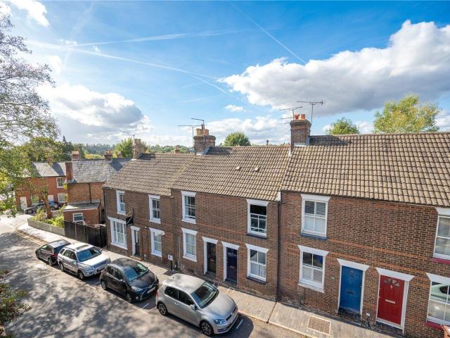 2 Bedroom Terraced House to let in Keyfield Terrace, St. Albans, Hertfordshire, AL1