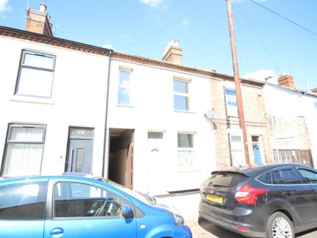 2 bedroom Terraced House To Let