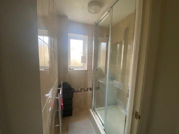 2 bedroom Terraced House To Let