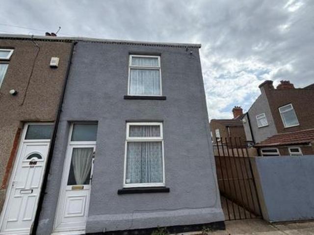 2 bedroom Terraced House To Let
