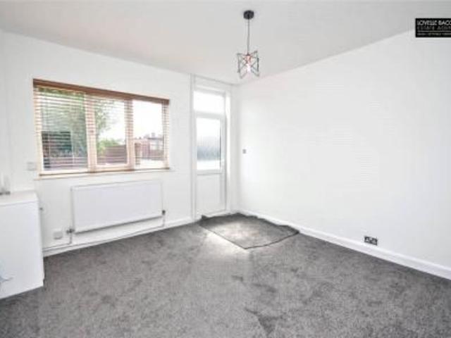 2 bedroom Terraced House To Let