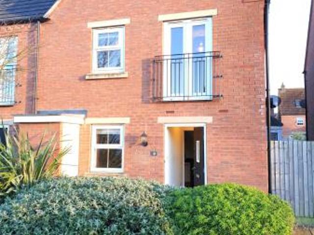 2 bedroom Terraced House To Let